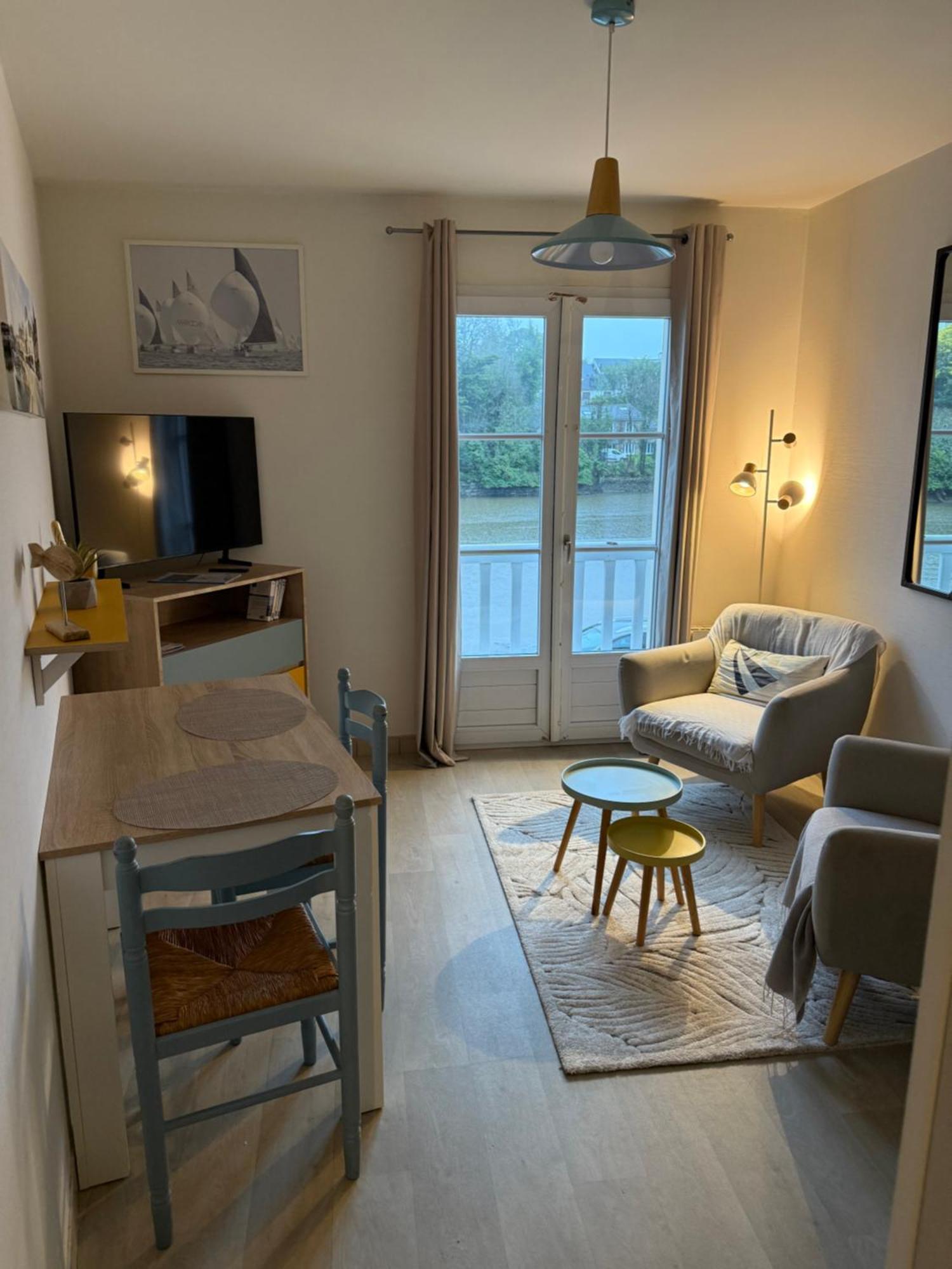 Appartement T2 Vue Sur La Riviere Avec Garage Privatif - Port De Saint-Goustan Оре Экстерьер фото